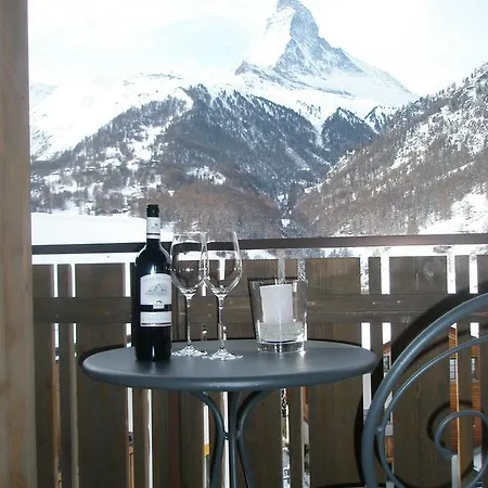 Haus Leopold Apartment Zermatt Exterior photo